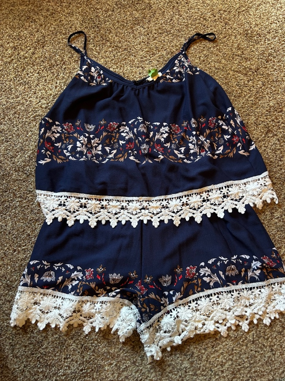 Entro brand floral blue sleeveless shorts romper L jumper